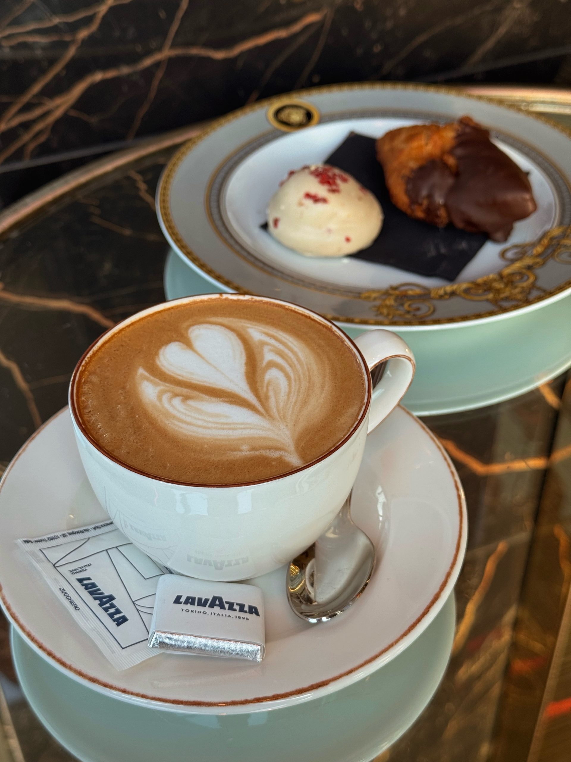 Coffee shop, coffee house, cafe, coffee, pastries, baked goods